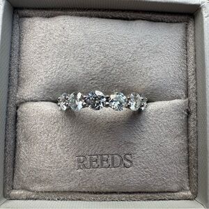 4ct. Moisinite band